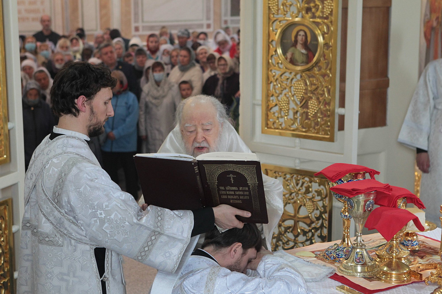 Великое освящение Казанского храма села Дединово
